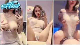 คลิปหลุด Onlyfans pimnalin น้องเมจิกใส่ชุดซีทรูยั่วพี่ข้างห้องถ่ายช่วยตัวเองหน้ากระจกโครตน่าเย็ด นมอย่างใหญ่หีเนียนๆไร้ขน เกี่ยวเบ็ดโชว์เสียวๆน้ำแฉะเลย